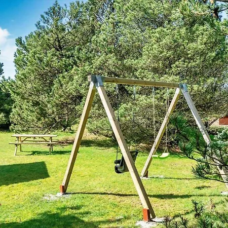 Ve229-vejers-strand-muffparken-2 בית נופש ויירס סטרנד